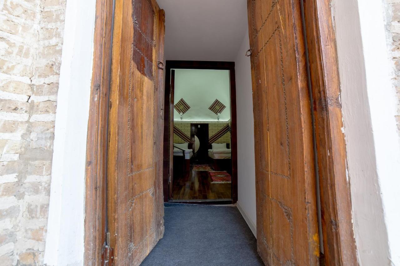 Feruzkhan Hotel - Madrassah Mohammed Rakhim Khan 1871 Hive Dış mekan fotoğraf